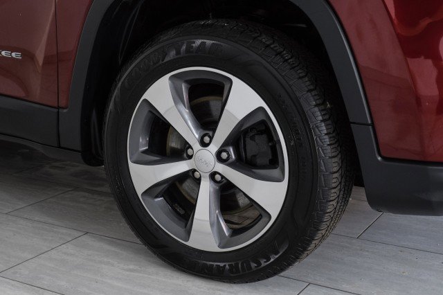 Used 2019 Jeep Cherokee Limited image 52