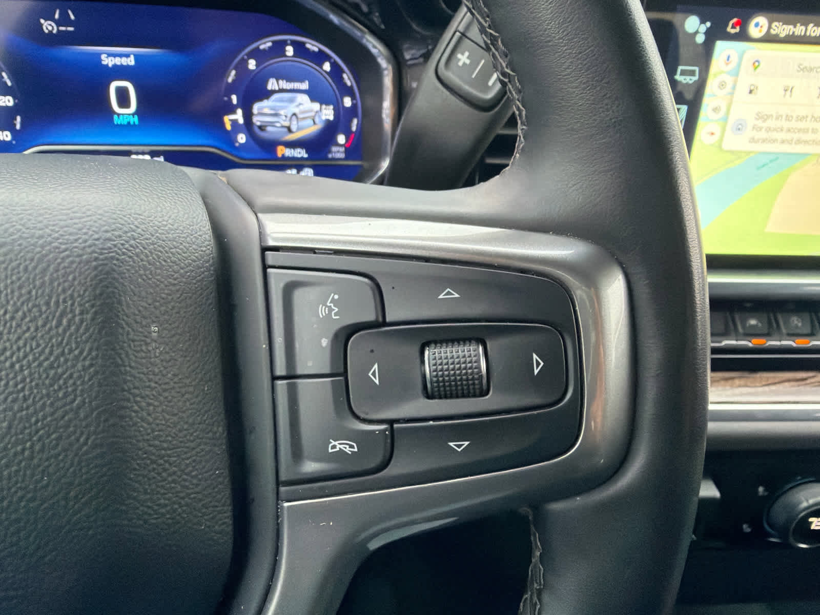 Used 2025 Chevrolet Silverado 1500 LT image 30