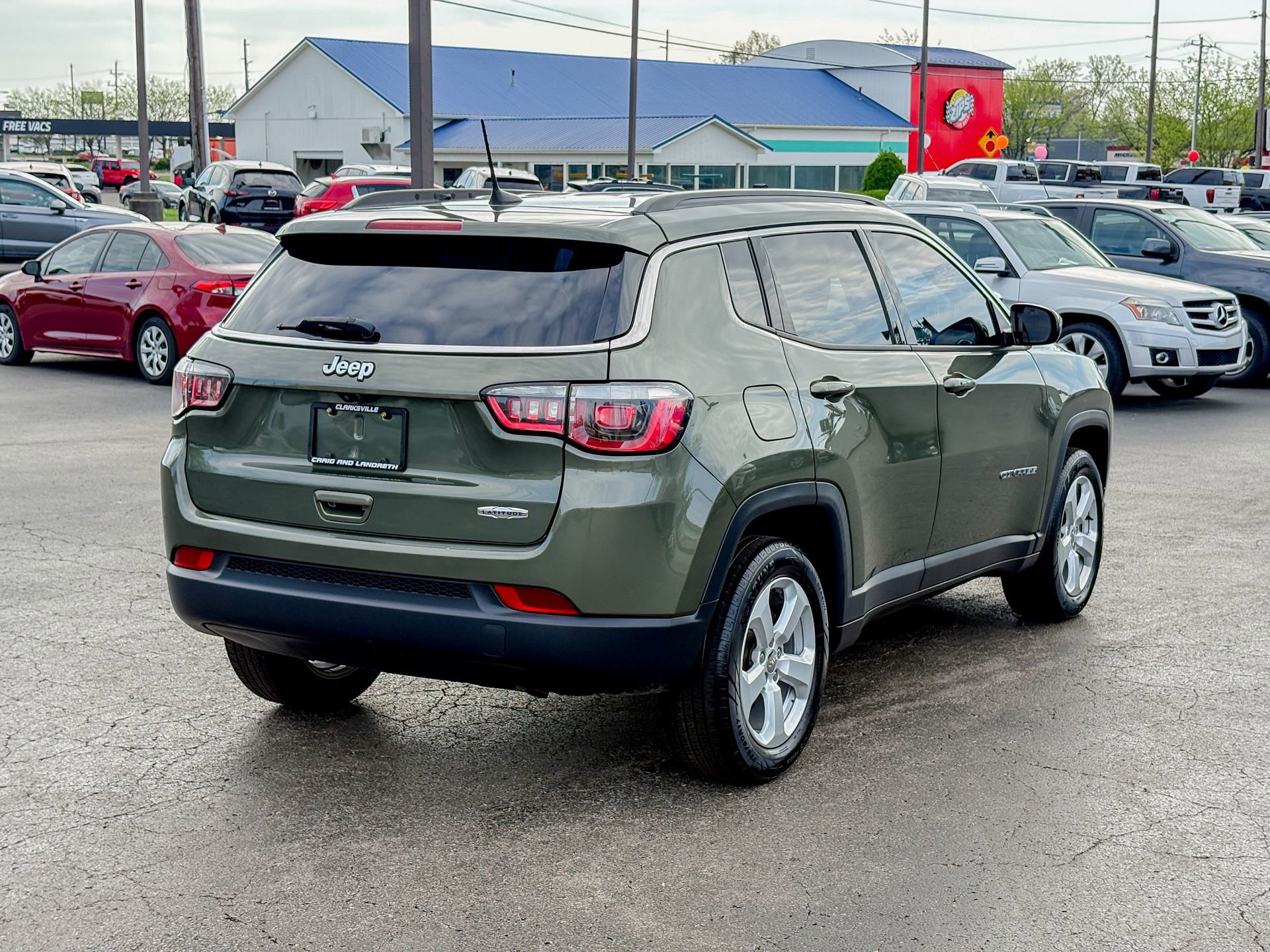 Used 2018 Jeep Compass Latitude w/ Popular Equipment Group FWD image 13