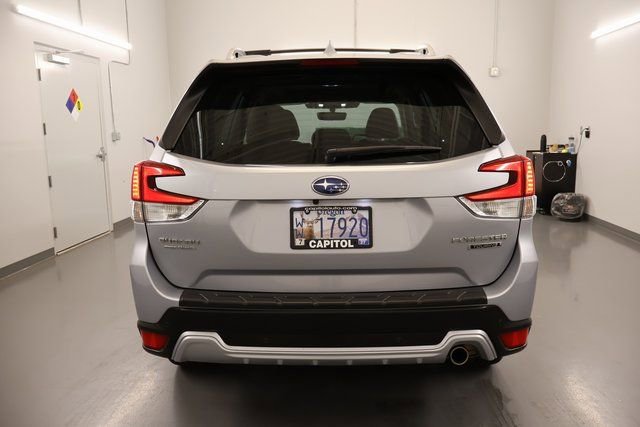 Used 2023 Subaru Forester Touring image 3
