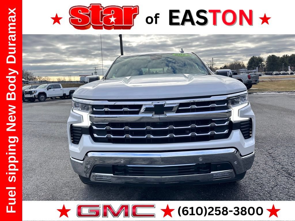 Certified 2022 Chevrolet Silverado 1500 LTZ w/ LTZ Premium Package AWD/4WD image 4