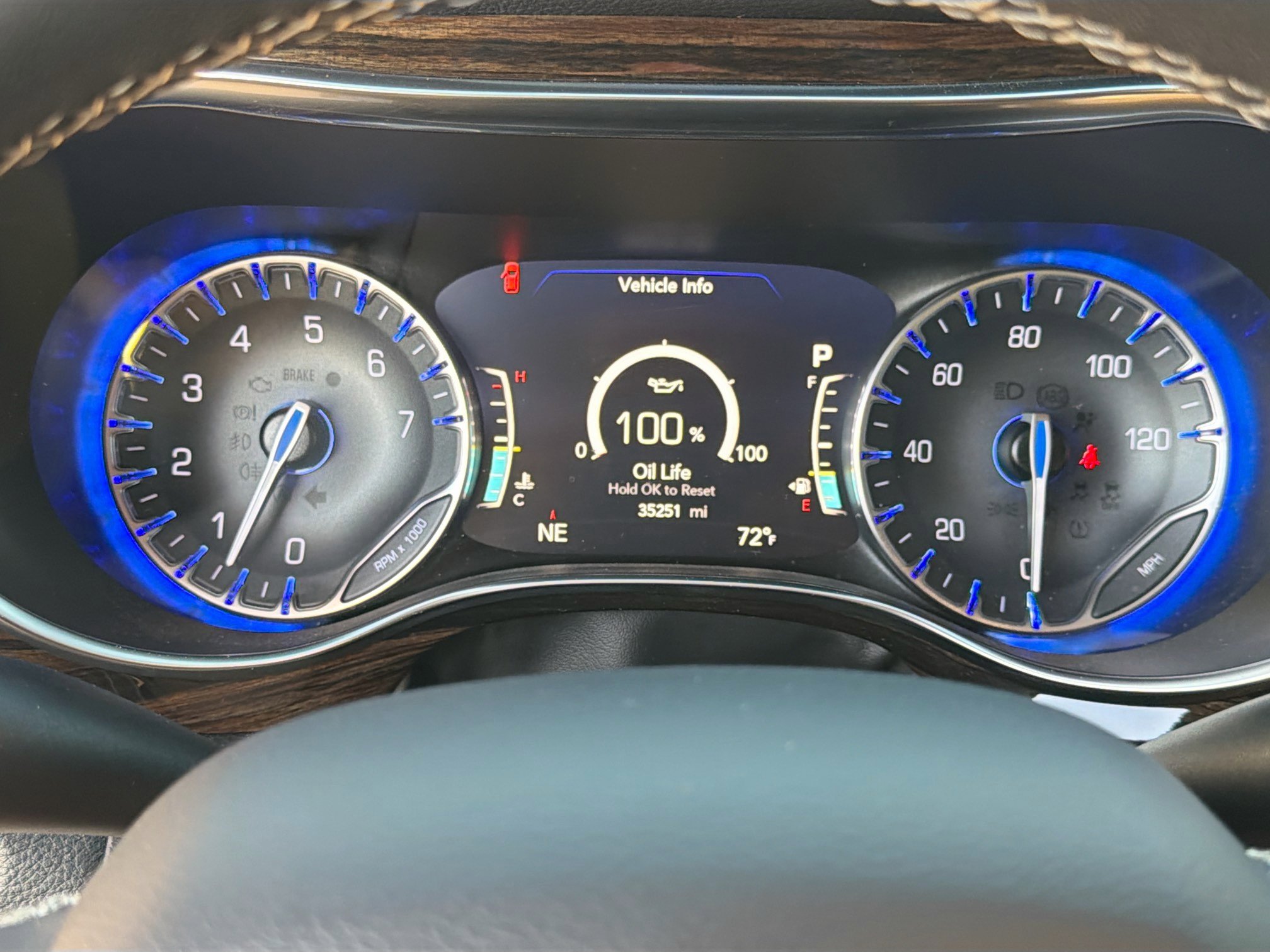 Used 2022 Chrysler Pacifica Limited image 40