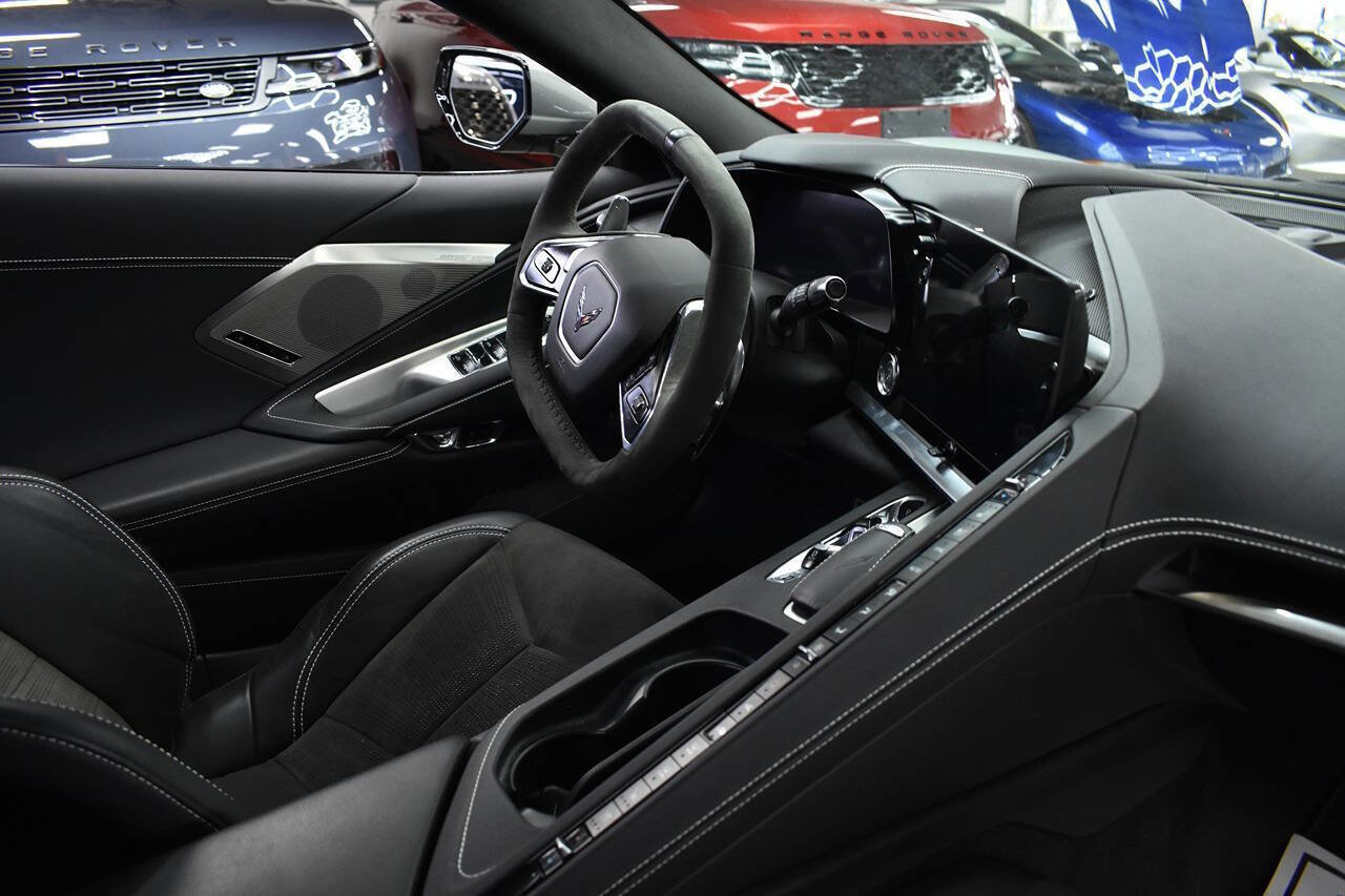 Used 2023 Chevrolet Corvette Stingray Preferred Conv w/ Battery Protection Package RWD image 21