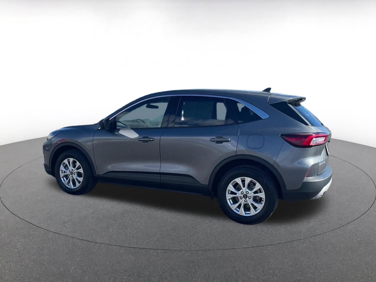 Used 2023 Ford Escape Active image 10