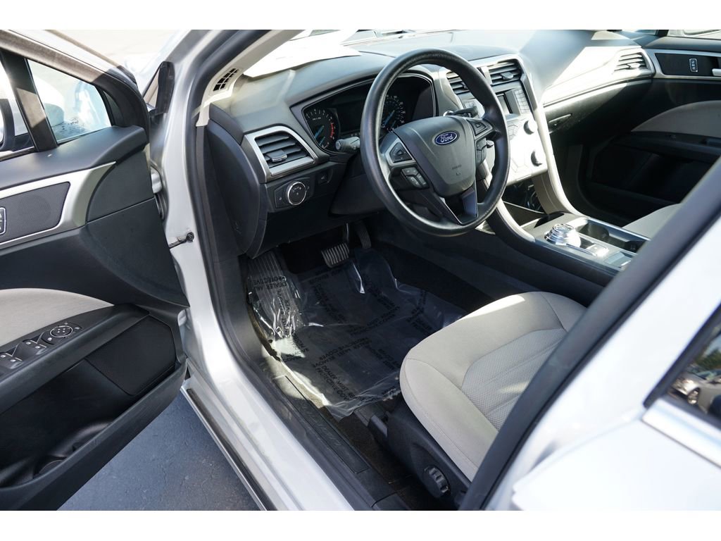 Used 2019 Ford Fusion S image 13