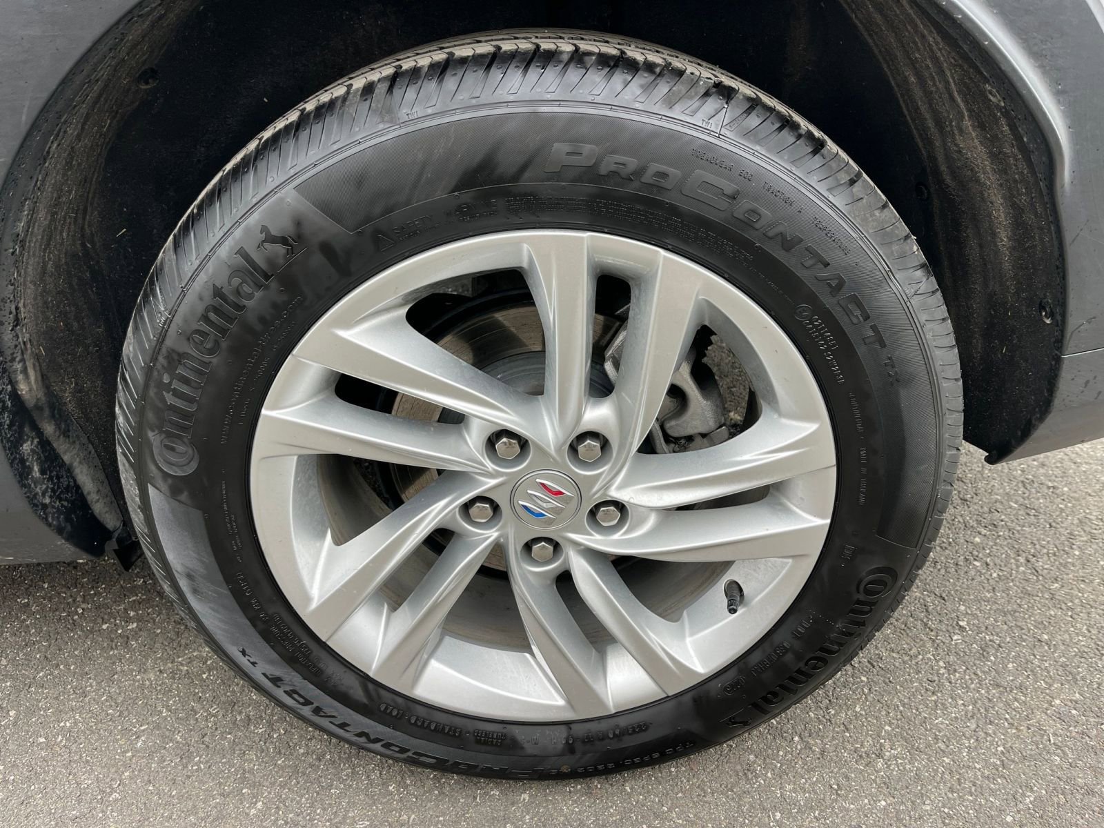 Used 2025 Buick Envista Preferred image 30