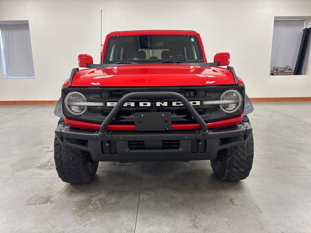 Used 2022 Ford Bronco Outer Banks image 3