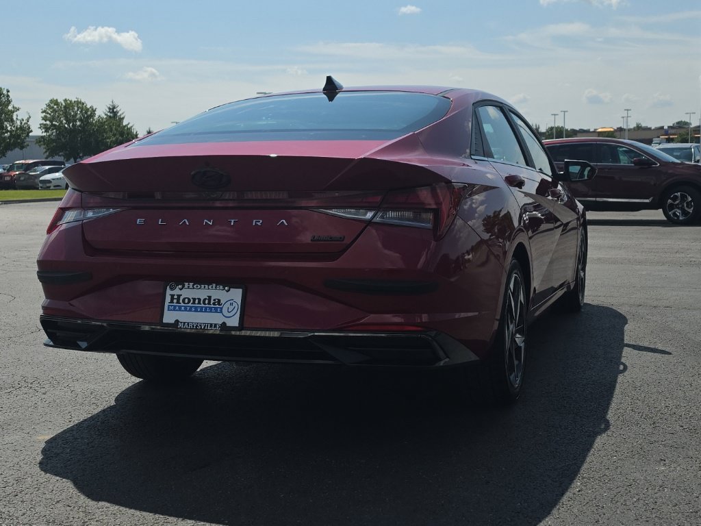 Used 2023 Hyundai Elantra Limited w/ Cargo Package FWD image 8