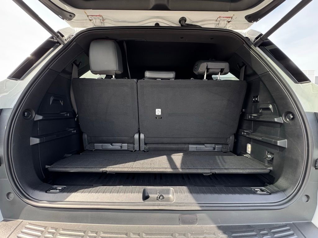 Used 2025 Toyota Sequoia TRD Pro AWD/4WD image 11