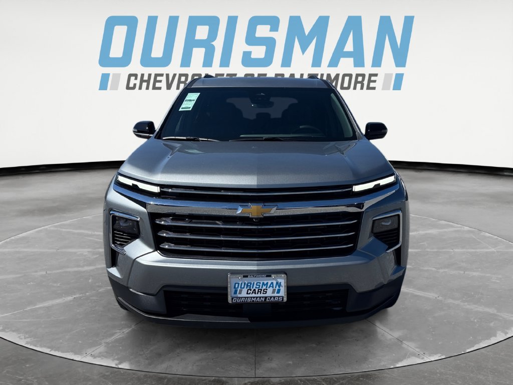 New 2027 Chevrolet Traverse LT w/ Driver Confidence Package FWD image 8