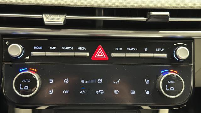 Used 2025 Hyundai Tucson Limited image 18