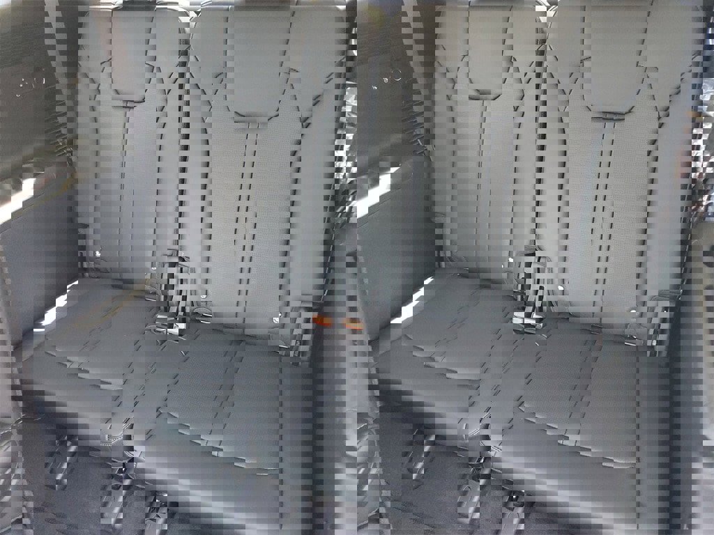 New 2026 Kia Sorento SX image 23