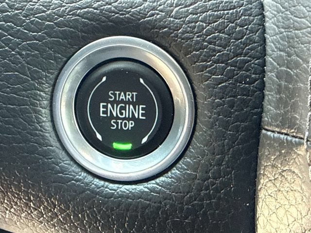 Used 2023 GMC Yukon Denali AWD/4WD image 27