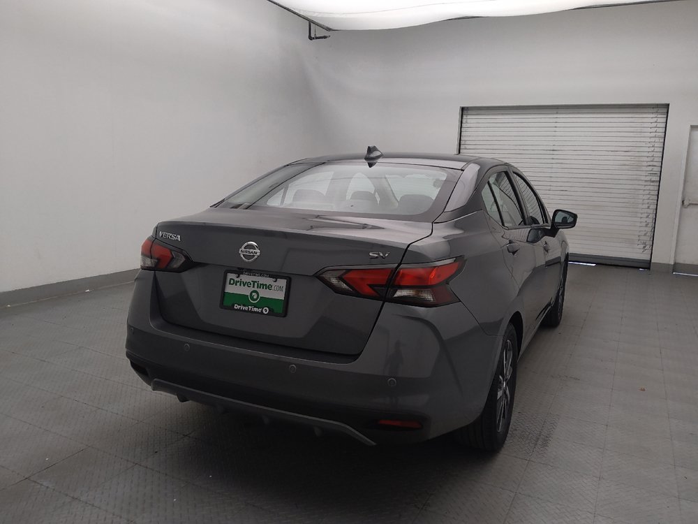 Used 2021 Nissan Versa SV FWD image 7