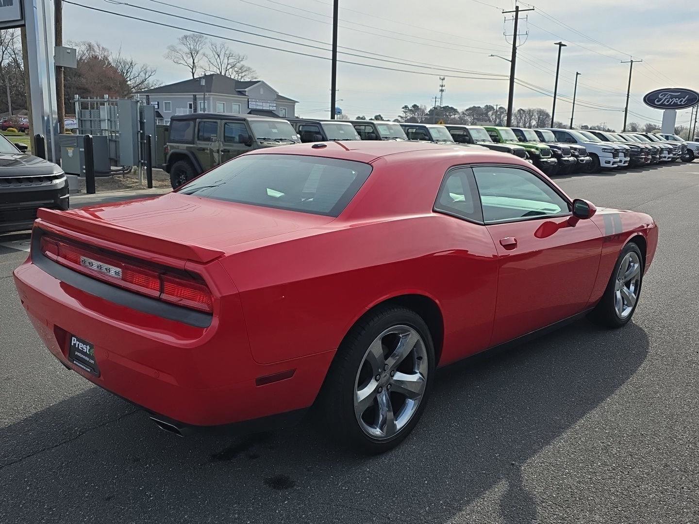 Used 2013 Dodge Challenger R/T Plus image 9