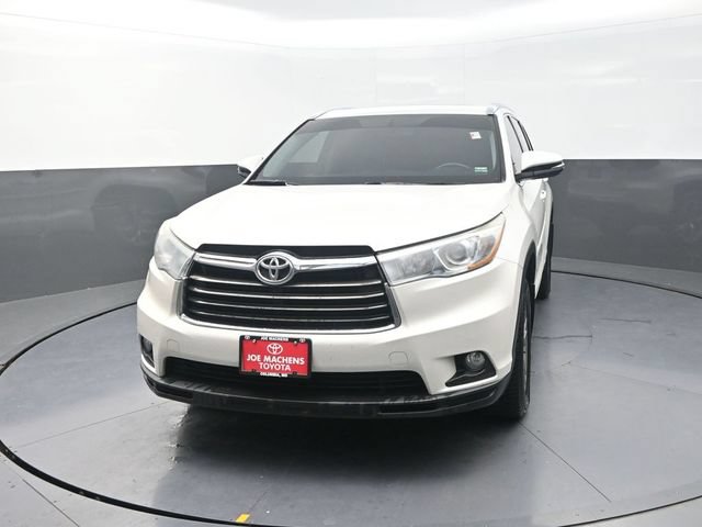 Used 2015 Toyota Highlander XLE AWD/4WD image 2