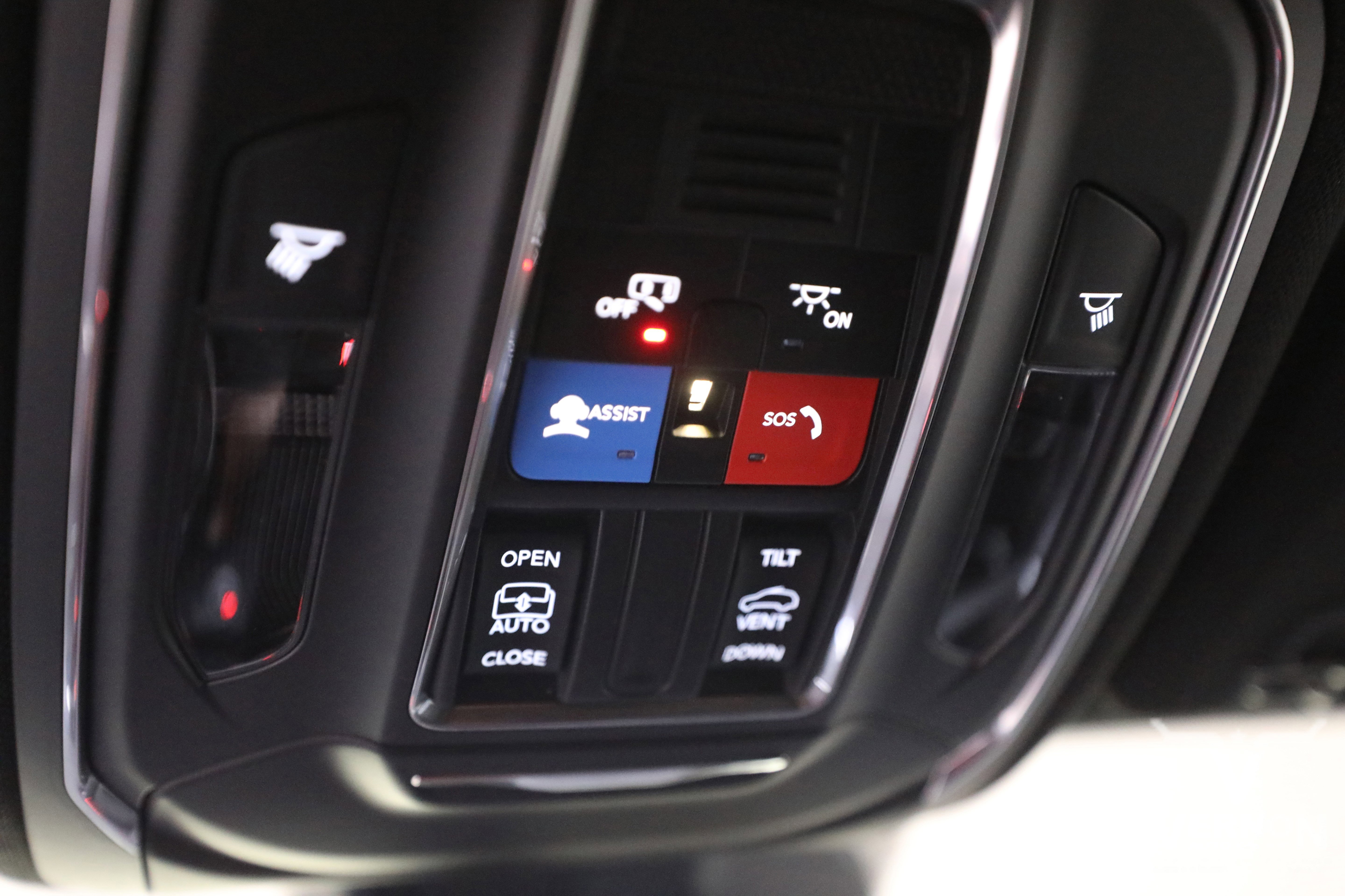 New 2025 Jeep Grand Cherokee Laredo X image 24