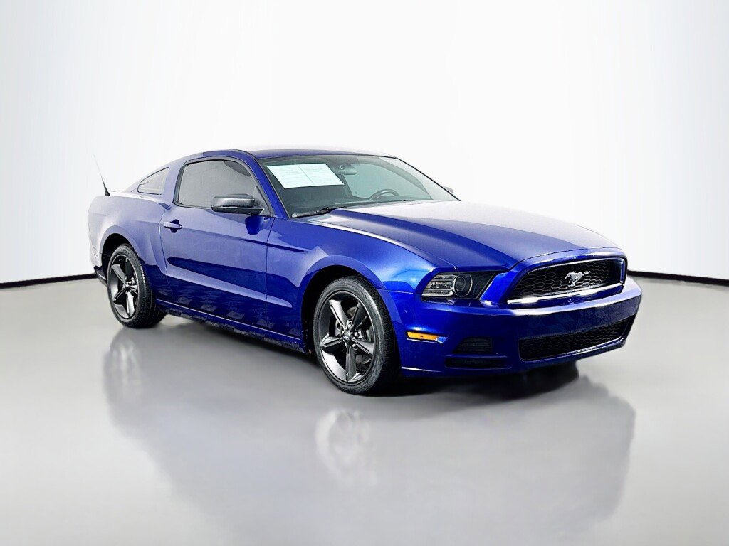 Used 2014 Ford Mustang Coupe image 7