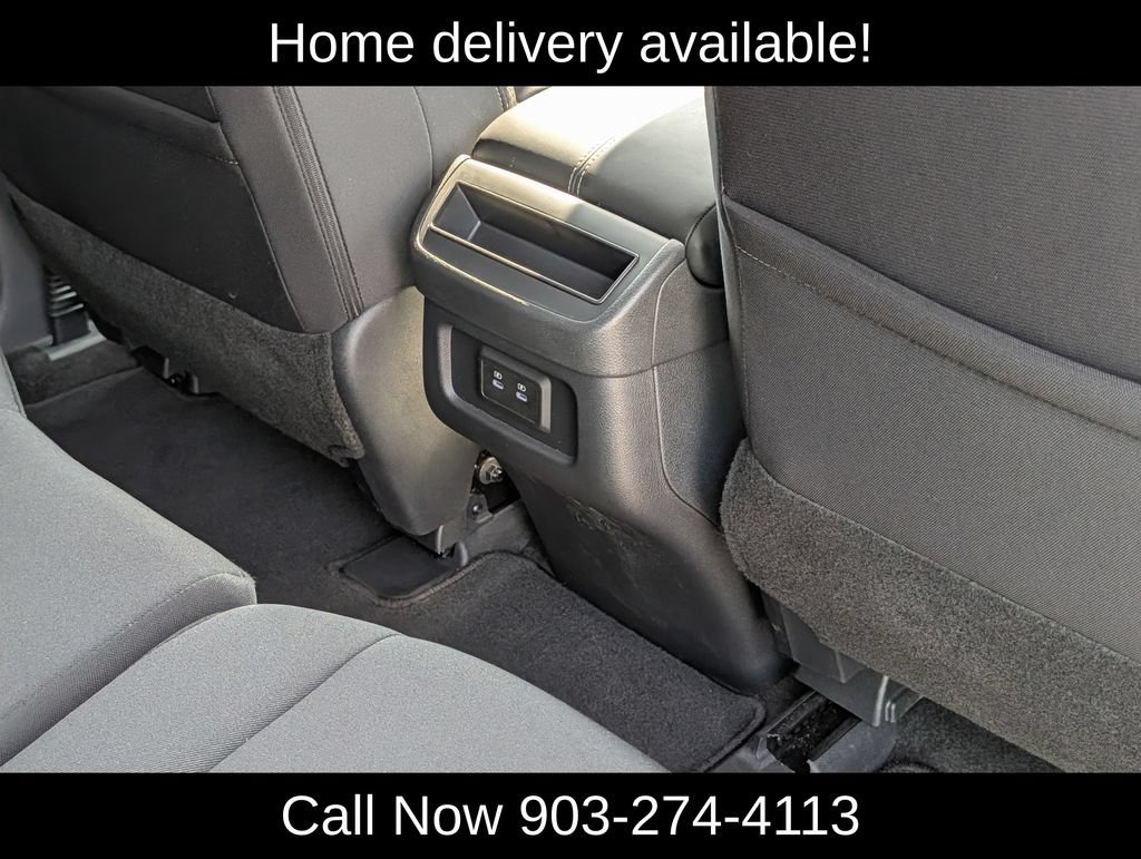 Used 2026 Nissan Pathfinder SV FWD image 33