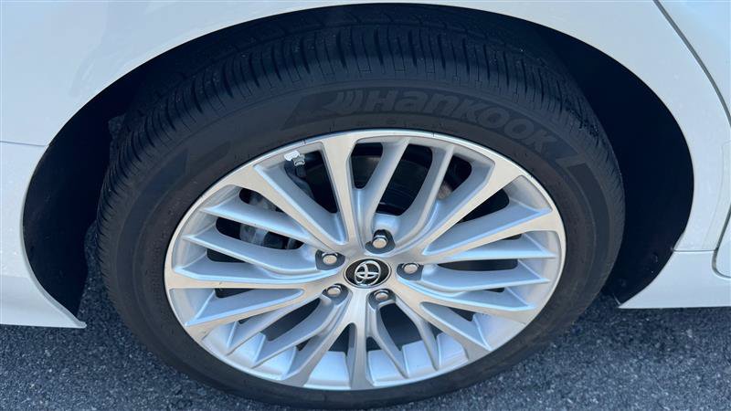 Used 2019 Toyota Camry XLE FWD image 27