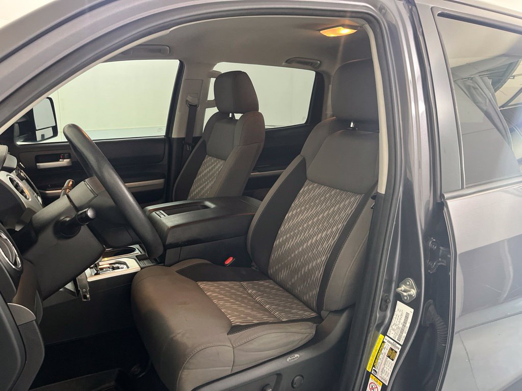 Used 2018 Toyota Tundra SR5 w/ SR5 Upgrade Package AWD/4WD image 18