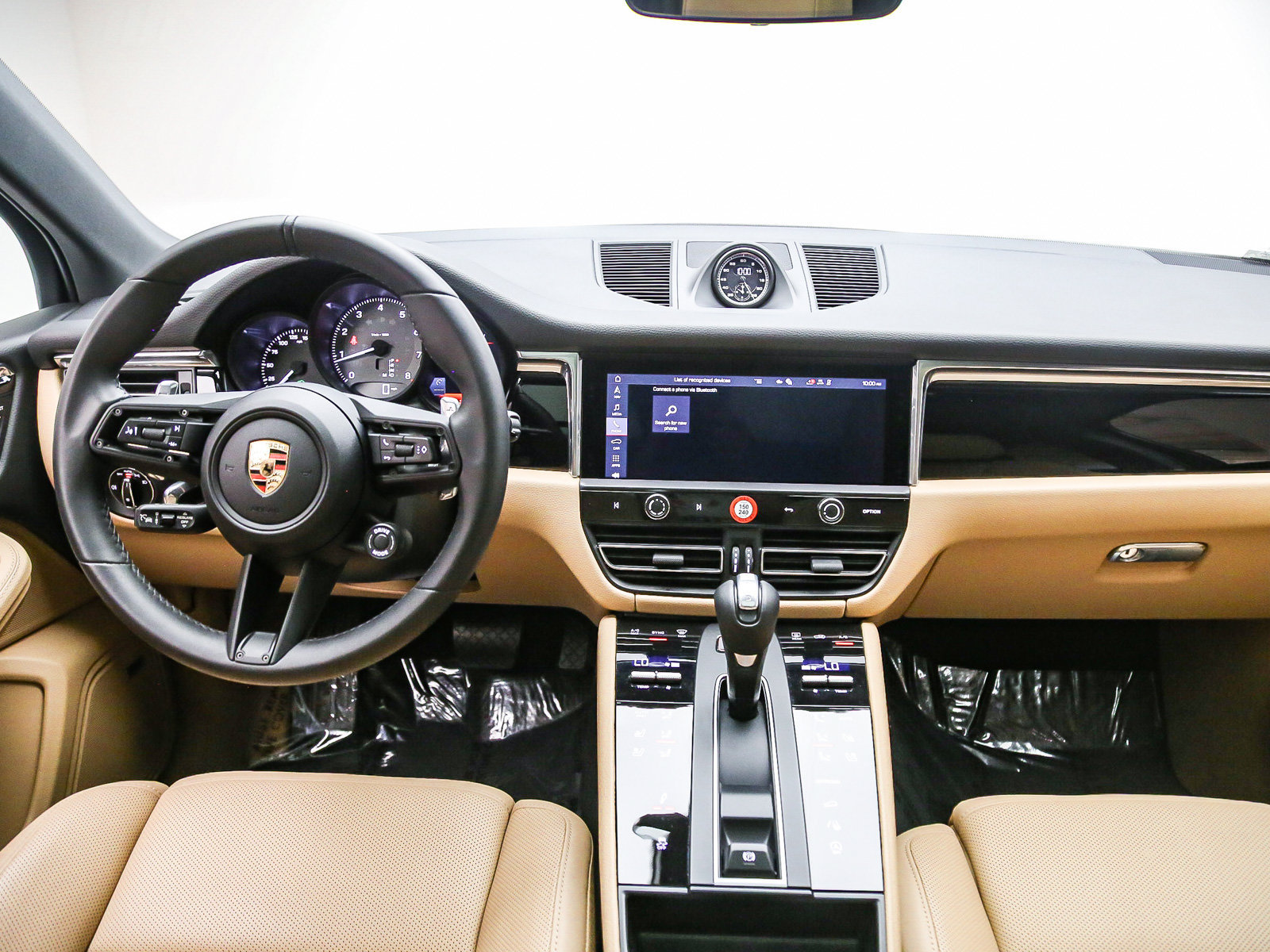Certified 2026 Porsche Macan S AWD/4WD image 16
