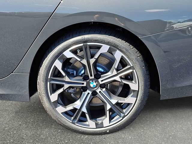 New 2026 BMW 330i xDrive Sedan w/ Premium Package AWD/4WD image 8