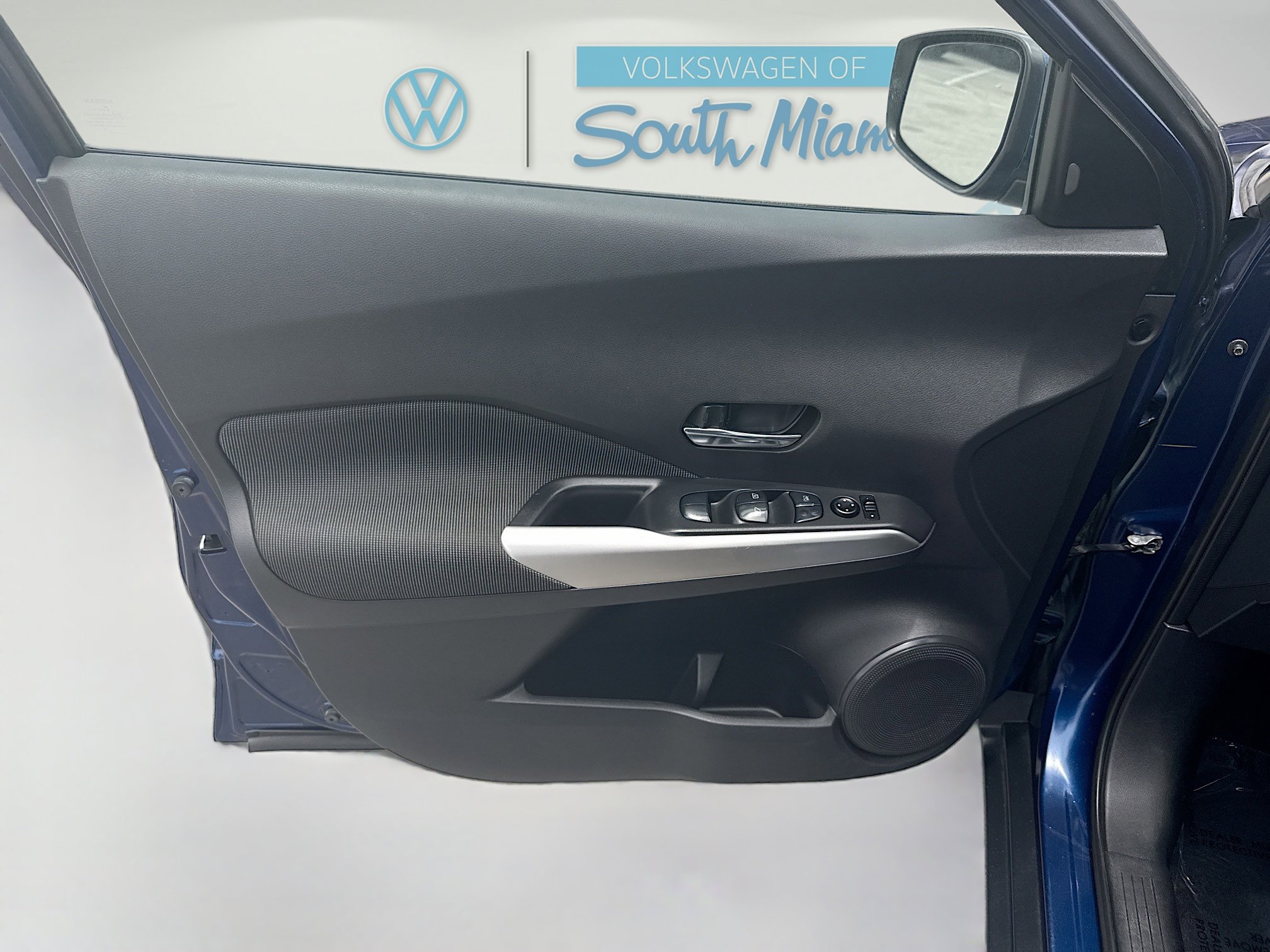 Used 2019 Nissan Kicks SR FWD image 19