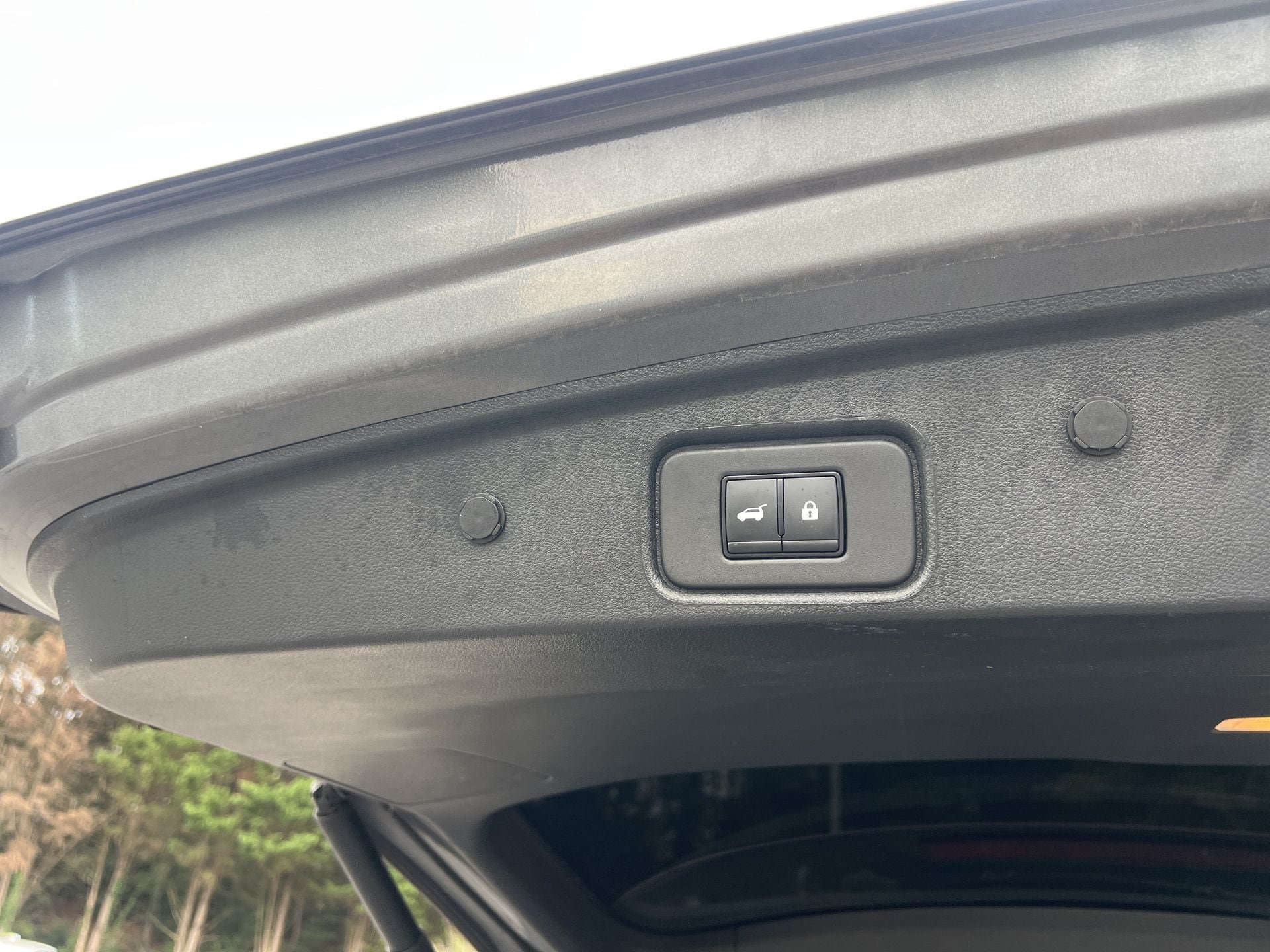 Used 2025 Nissan Pathfinder Platinum FWD image 21