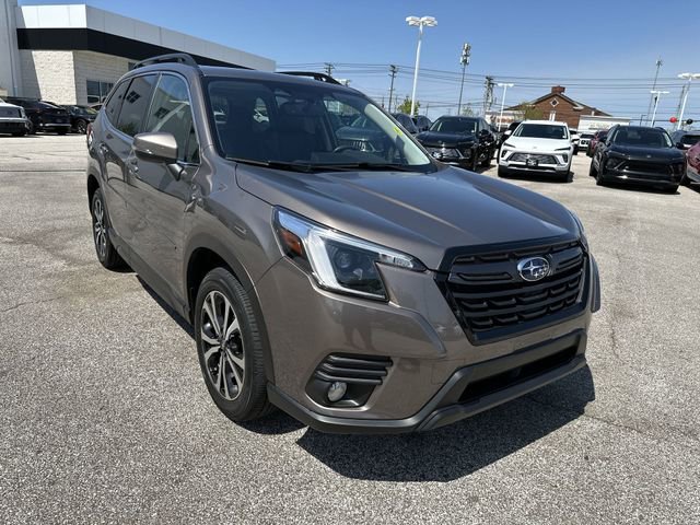 Used 2023 Subaru Forester Limited AWD/4WD image 11