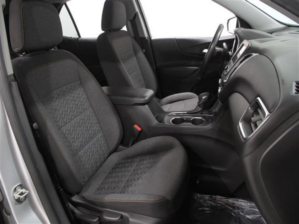 Used 2022 Chevrolet Equinox LT w/ Driver Convenience Package image 15