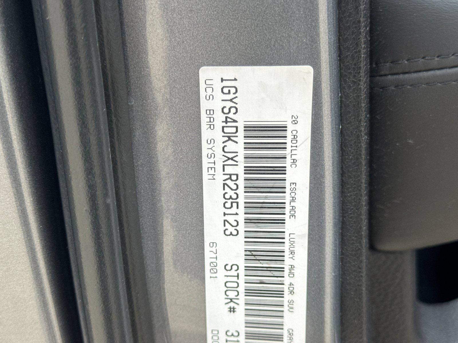 Used 2020 Cadillac Escalade Platinum w/ Escalade Sport Edition AWD/4WD image 44