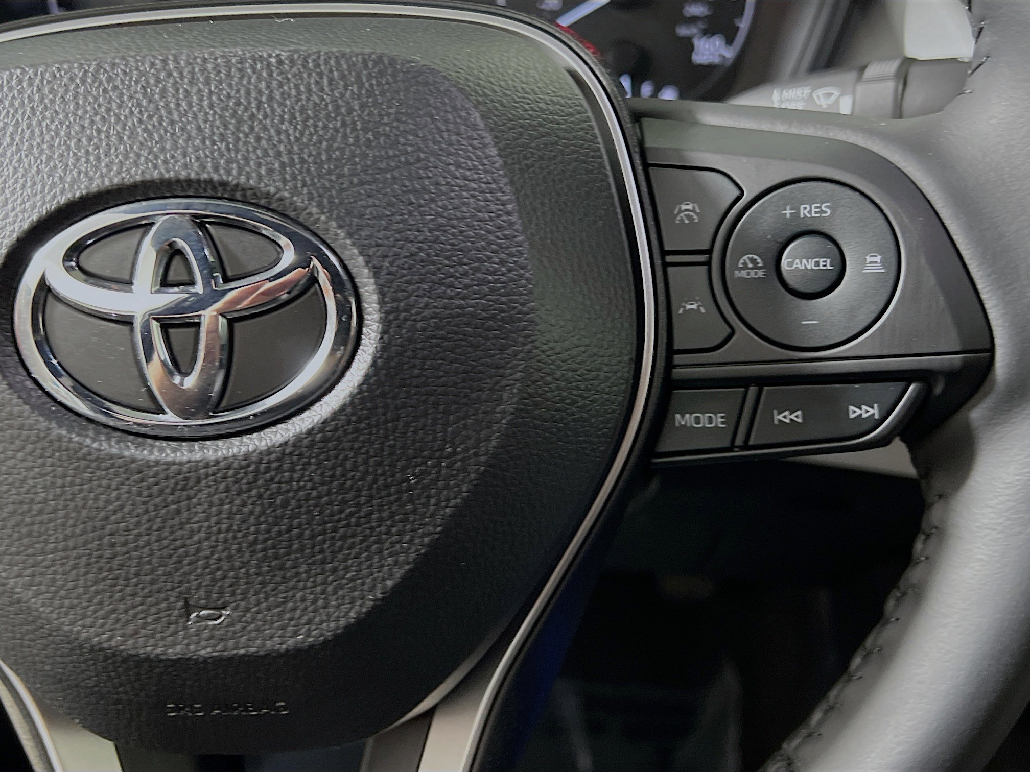 Used 2024 Toyota Corolla SE w/ SE Premium Package image 20