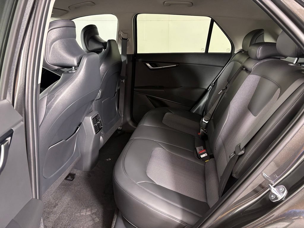 New 2026 Kia Niro Wind FWD image 37