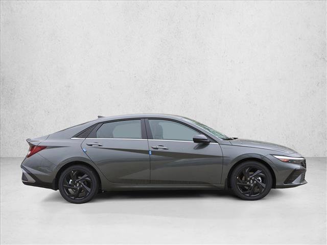 New 2026 Hyundai Elantra SEL Sport Premium FWD video 4