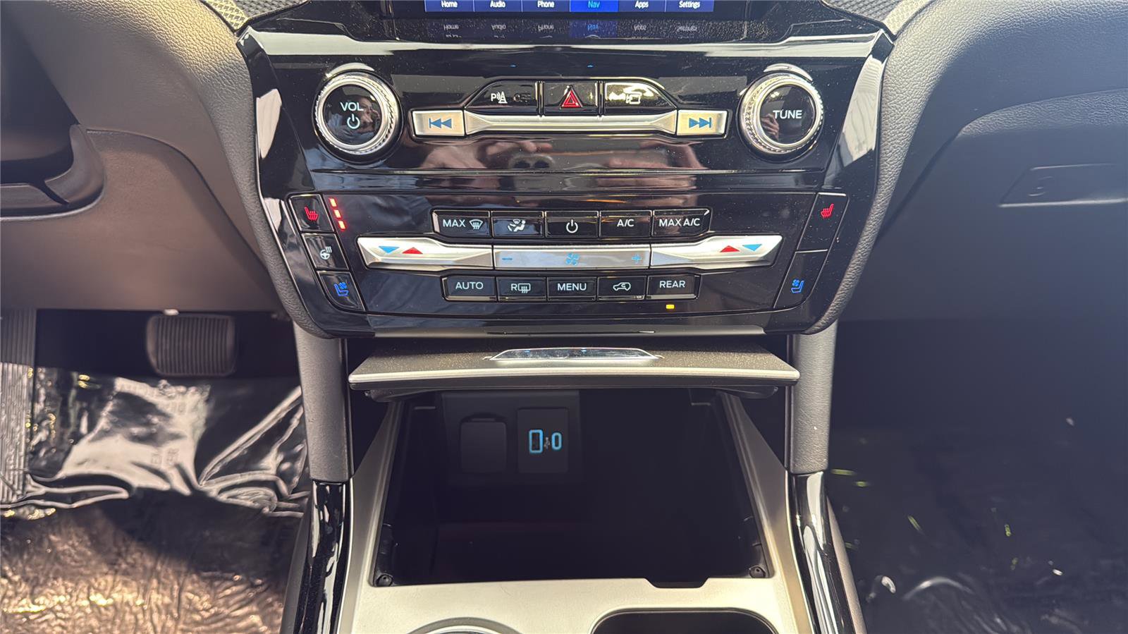 Used 2022 Ford Explorer ST w/ Equipment Group 401A image 23