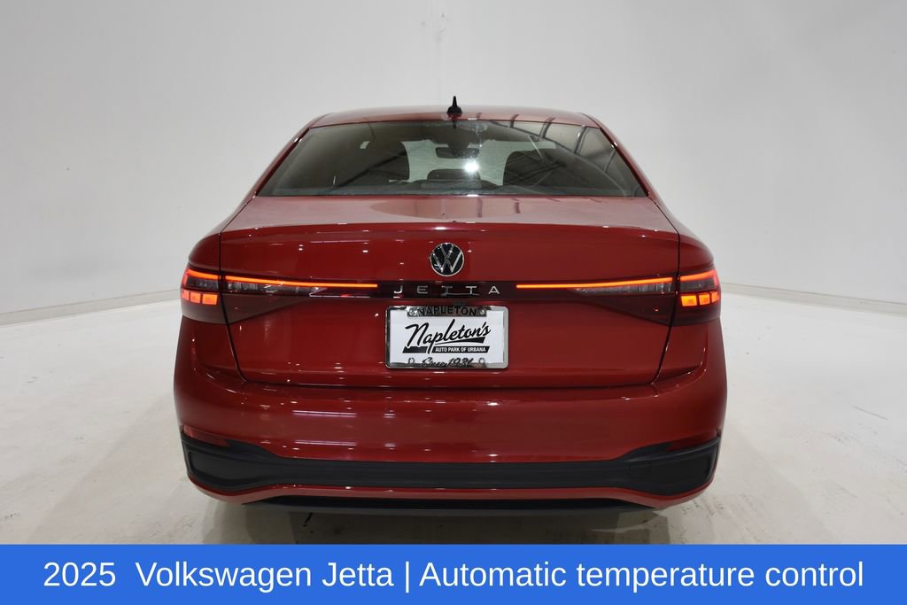 Used 2025 Volkswagen Jetta Sport image 6