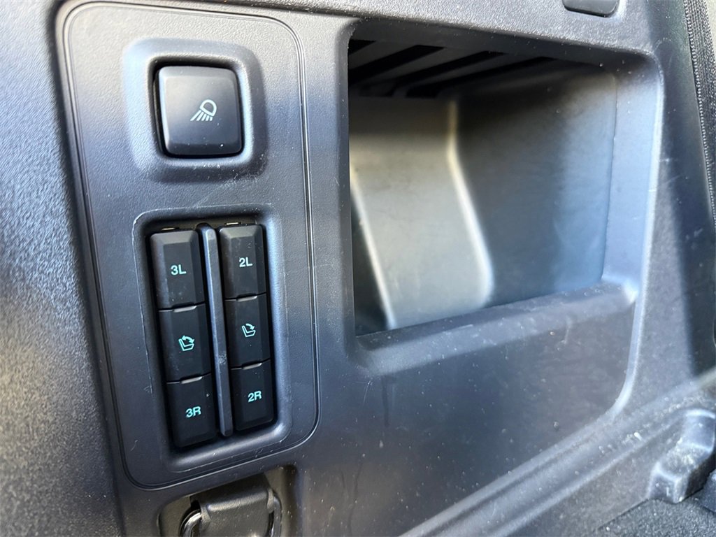 Used 2025 Ford Expedition Active image 19