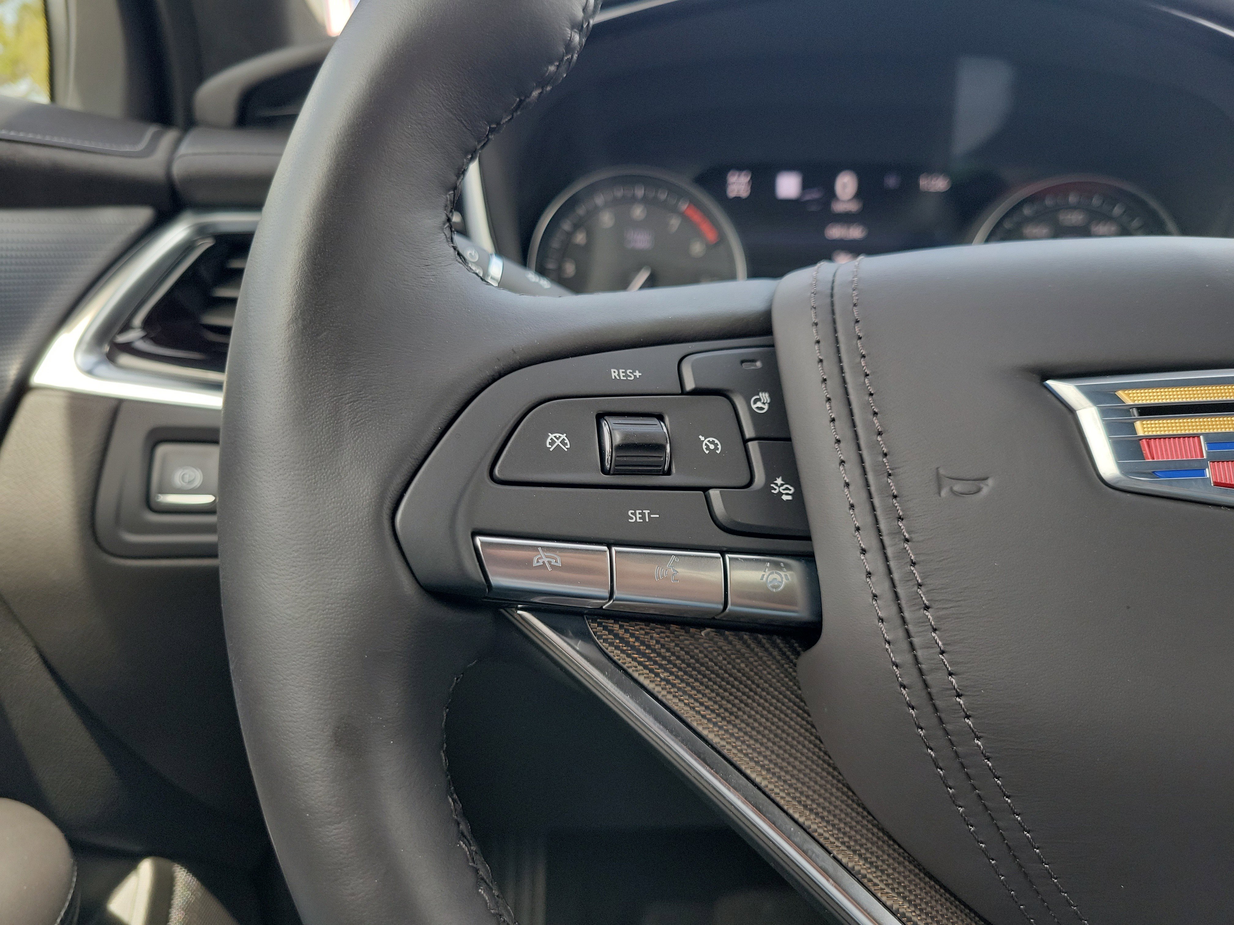 Certified 2025 Cadillac XT6 Premium Luxury w/ Platinum Package AWD/4WD image 29