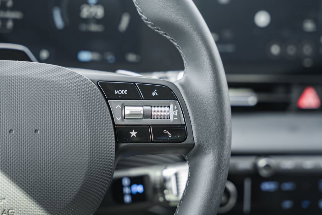 New 2025 Hyundai Ioniq 5 SEL image 28