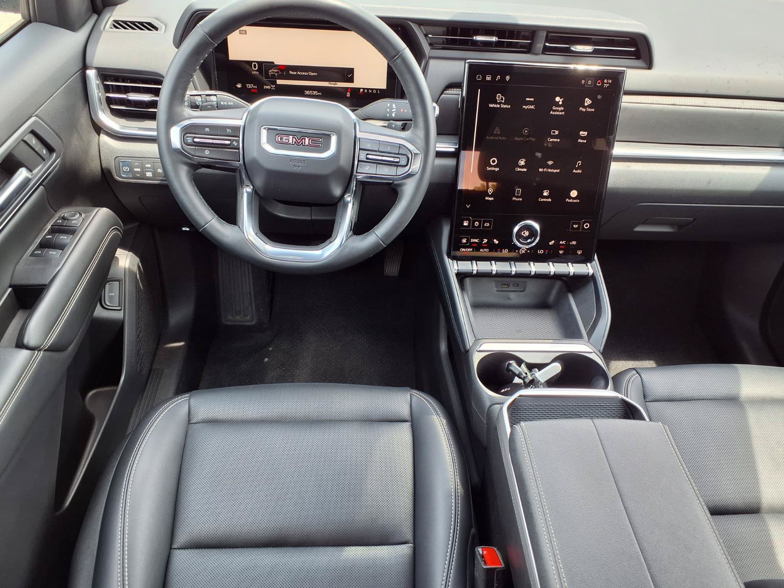 Used 2025 GMC Terrain Elevation w/ Elevation Premium Package AWD/4WD image 4