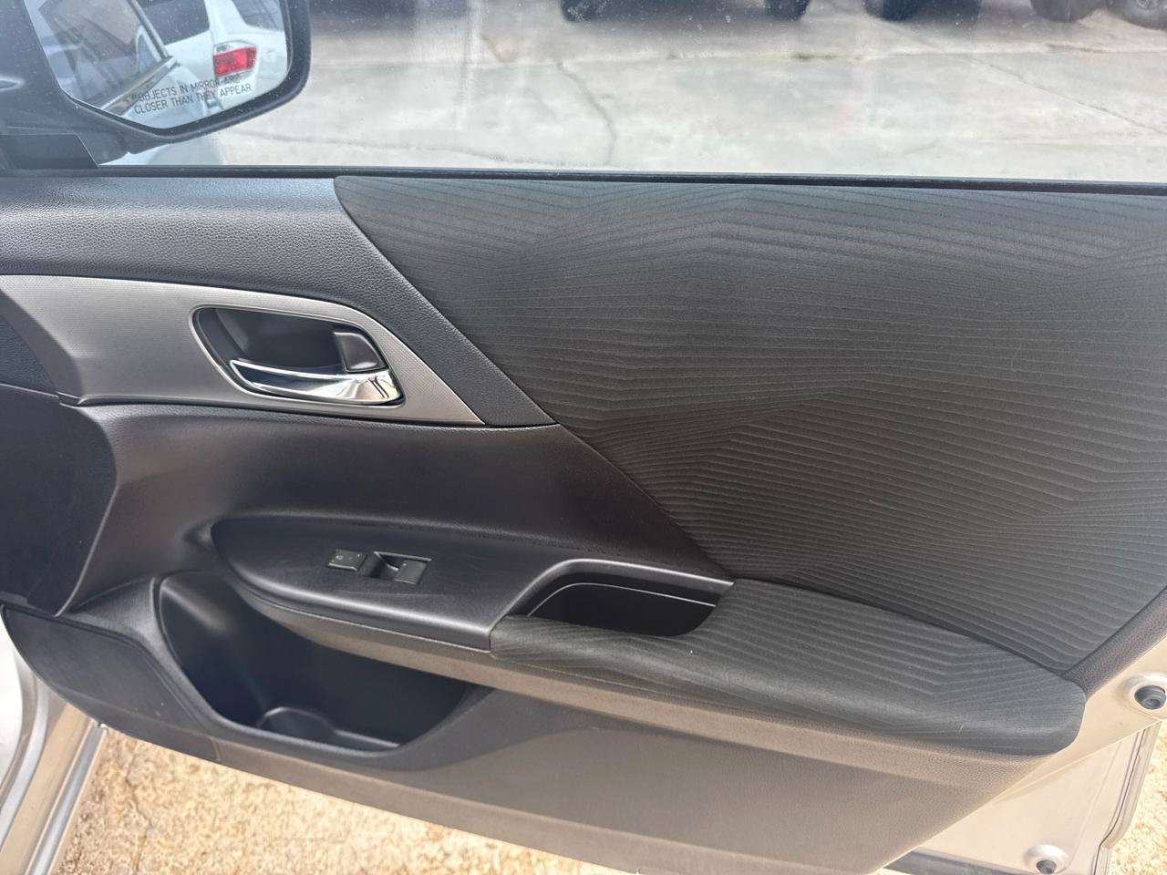 Used 2015 Honda Accord LX image 35