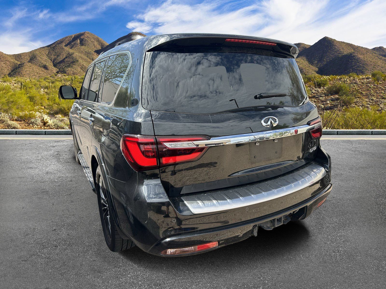 Used 2022 INFINITI QX80 Sensory w/ Cargo Package RWD image 7