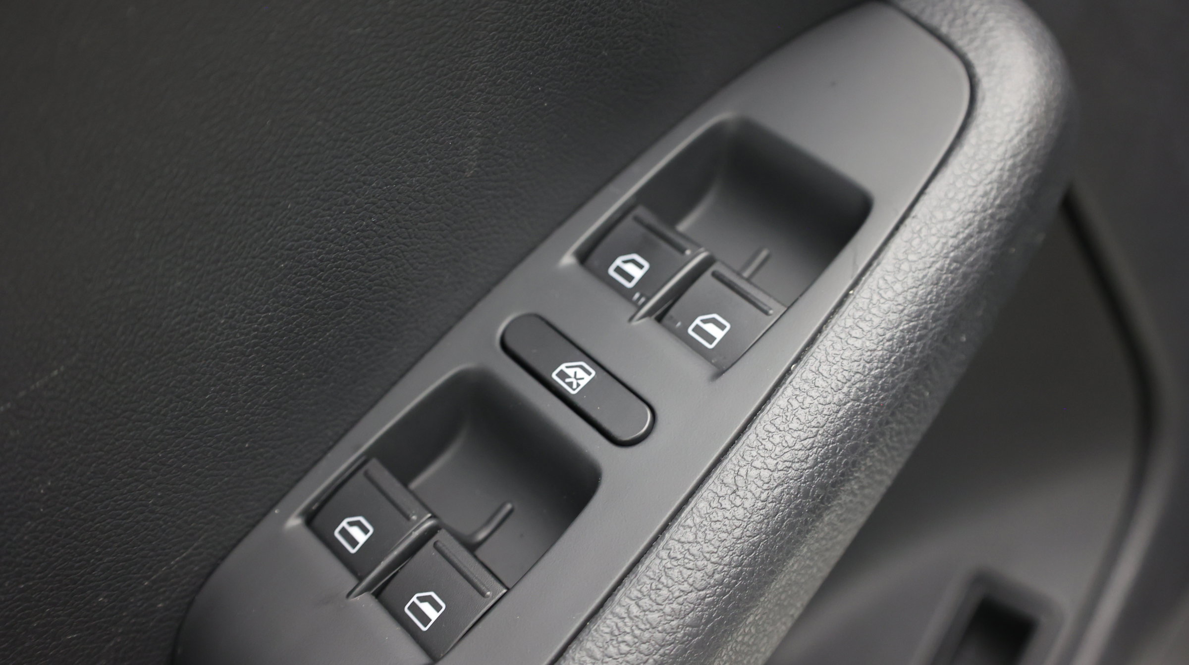 Used 2018 Volkswagen Jetta S FWD image 16
