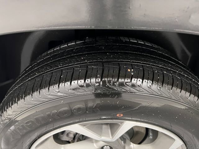 Used 2025 Chevrolet Trax LT w/ LT Convenience Package image 15