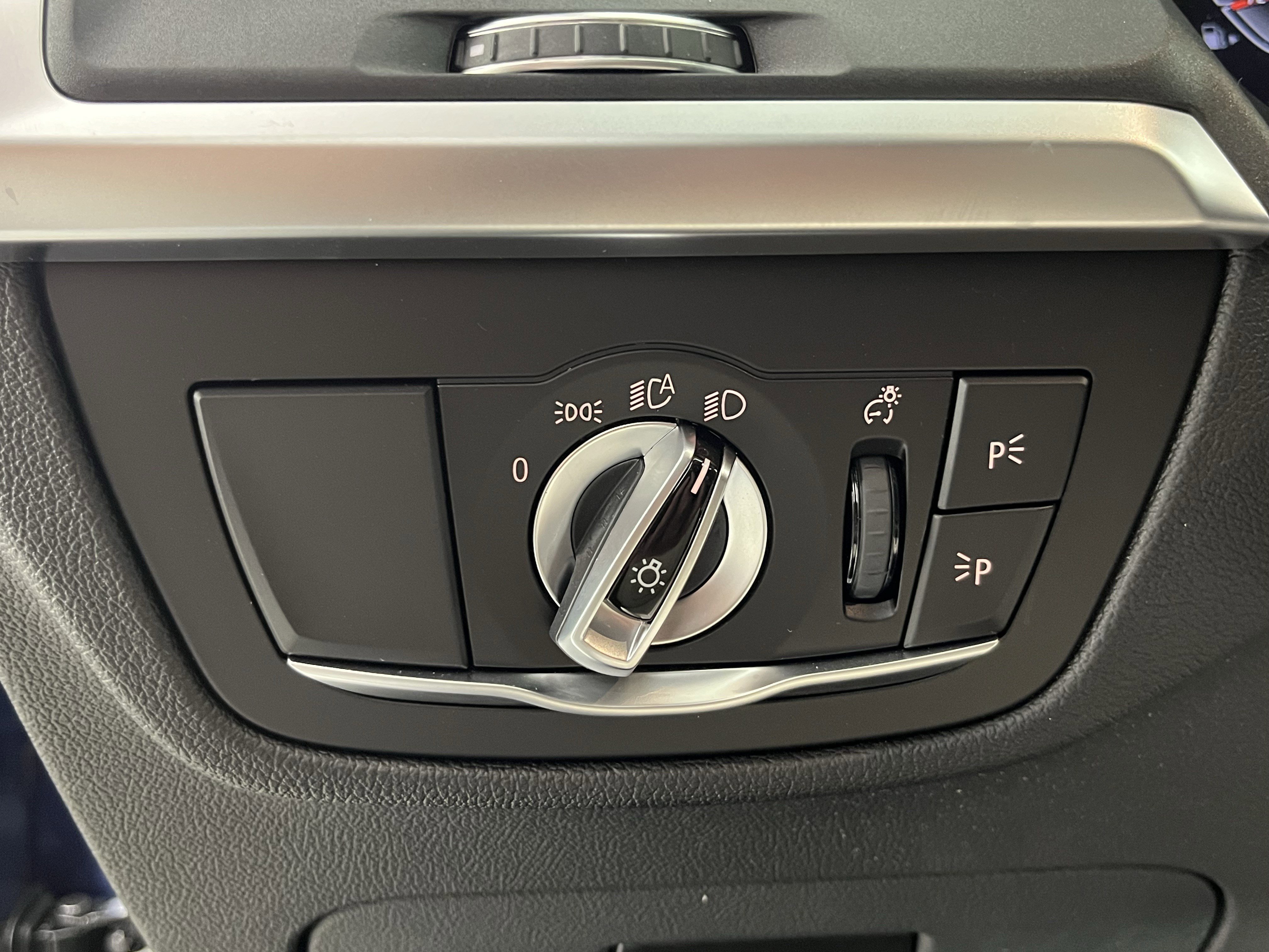 Certified 2022 BMW X4 xDrive30i w/ Premium Package 2 image 21