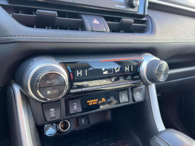 Used 2020 Toyota RAV4 XLE w/ Convenience Package image 31