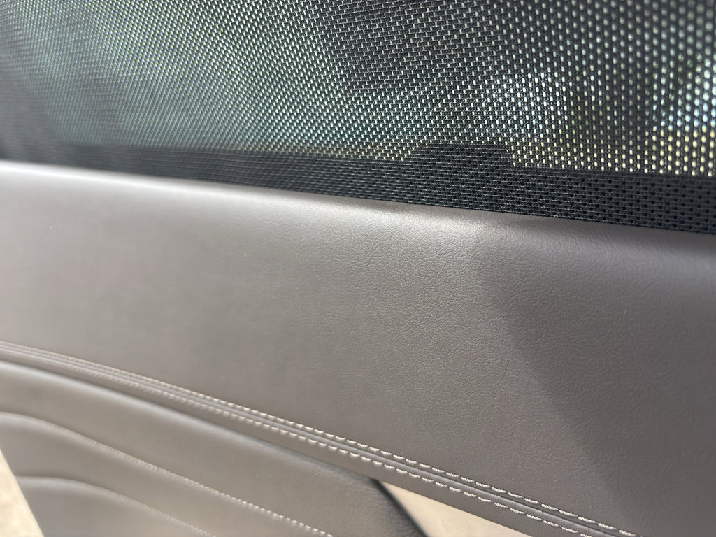 Used 2019 Kia K900 Luxury image 14