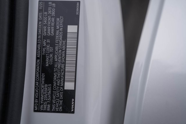 New 2026 Volvo XC60 B5 Plus w/ Protection Package Premier image 35