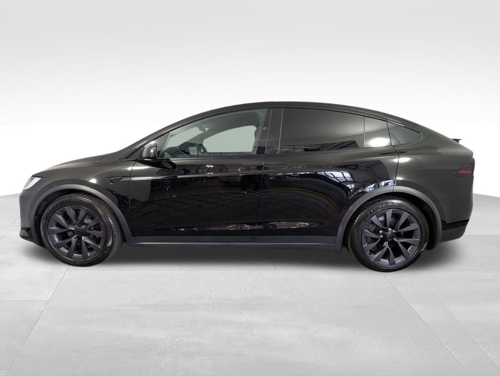Used 2024 Tesla Model X image 16